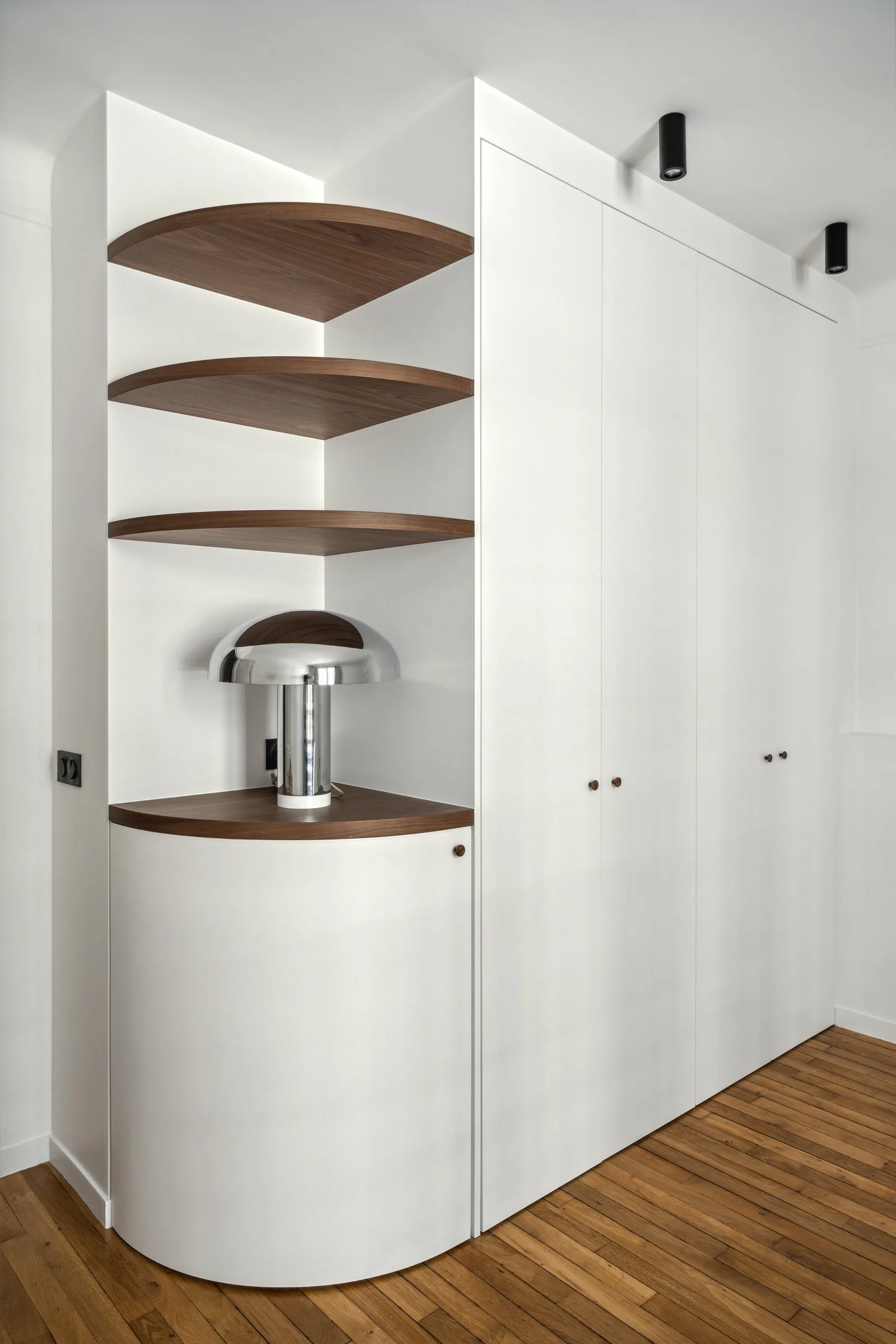 Appartement Mansart — lumière naturelle Paris